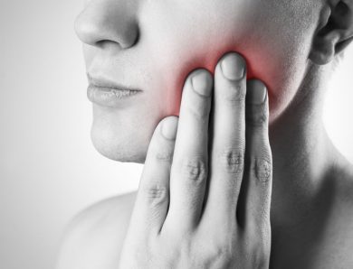 Comment soulager la névralgie dentaire avec l’acupression ?